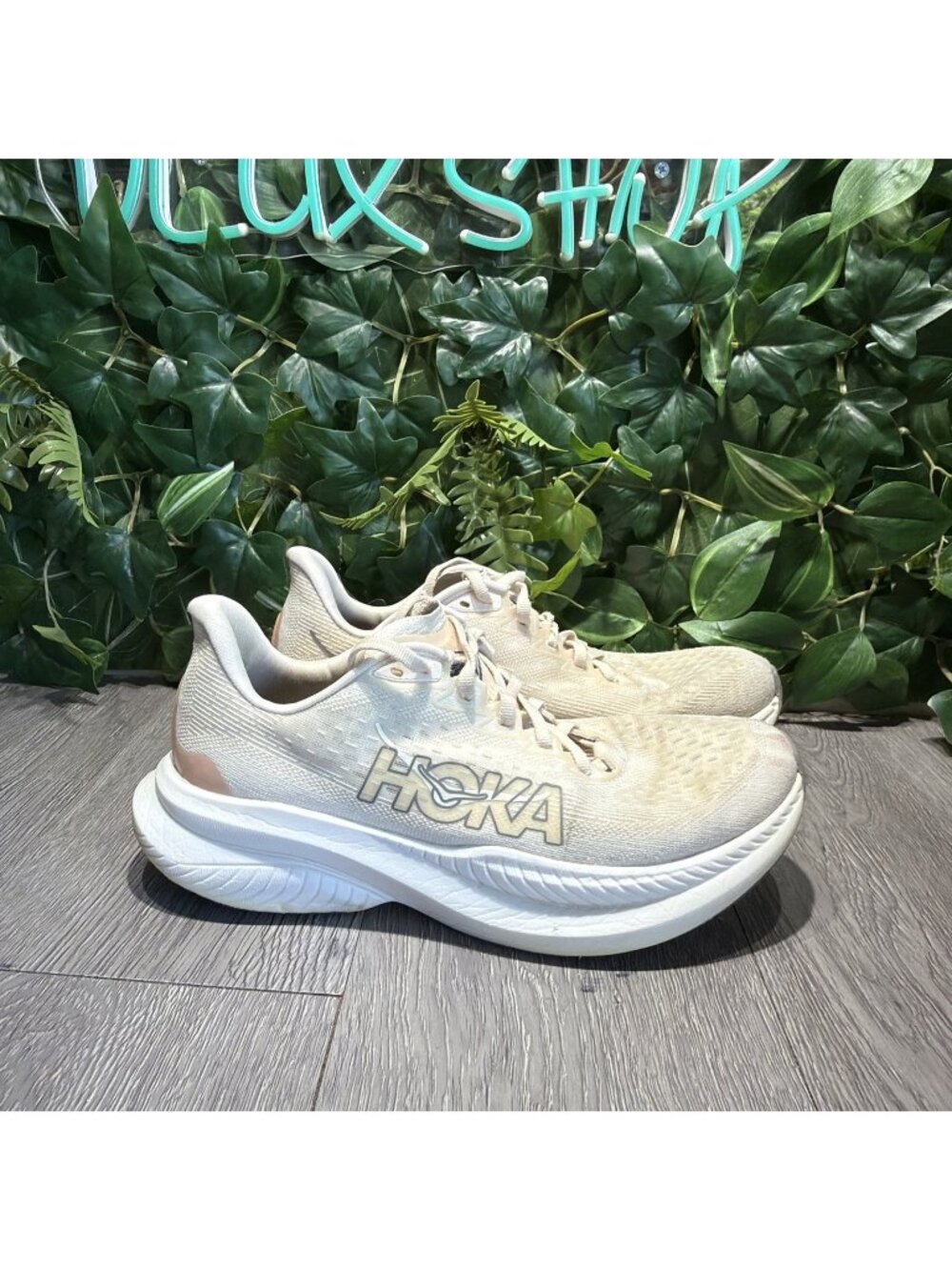 Hoka One One Mach 6 Womens Sneakers Eggnog/Vanilla US 8 B